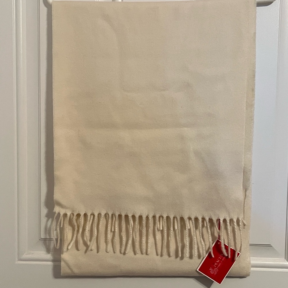 Piacenza Pure Cashmere Fringe Scarf